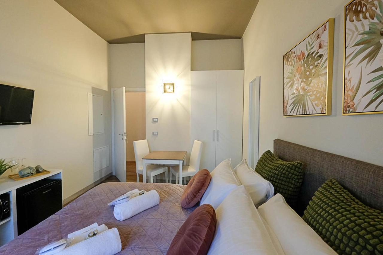 Verona Suites And Rooms Экстерьер фото