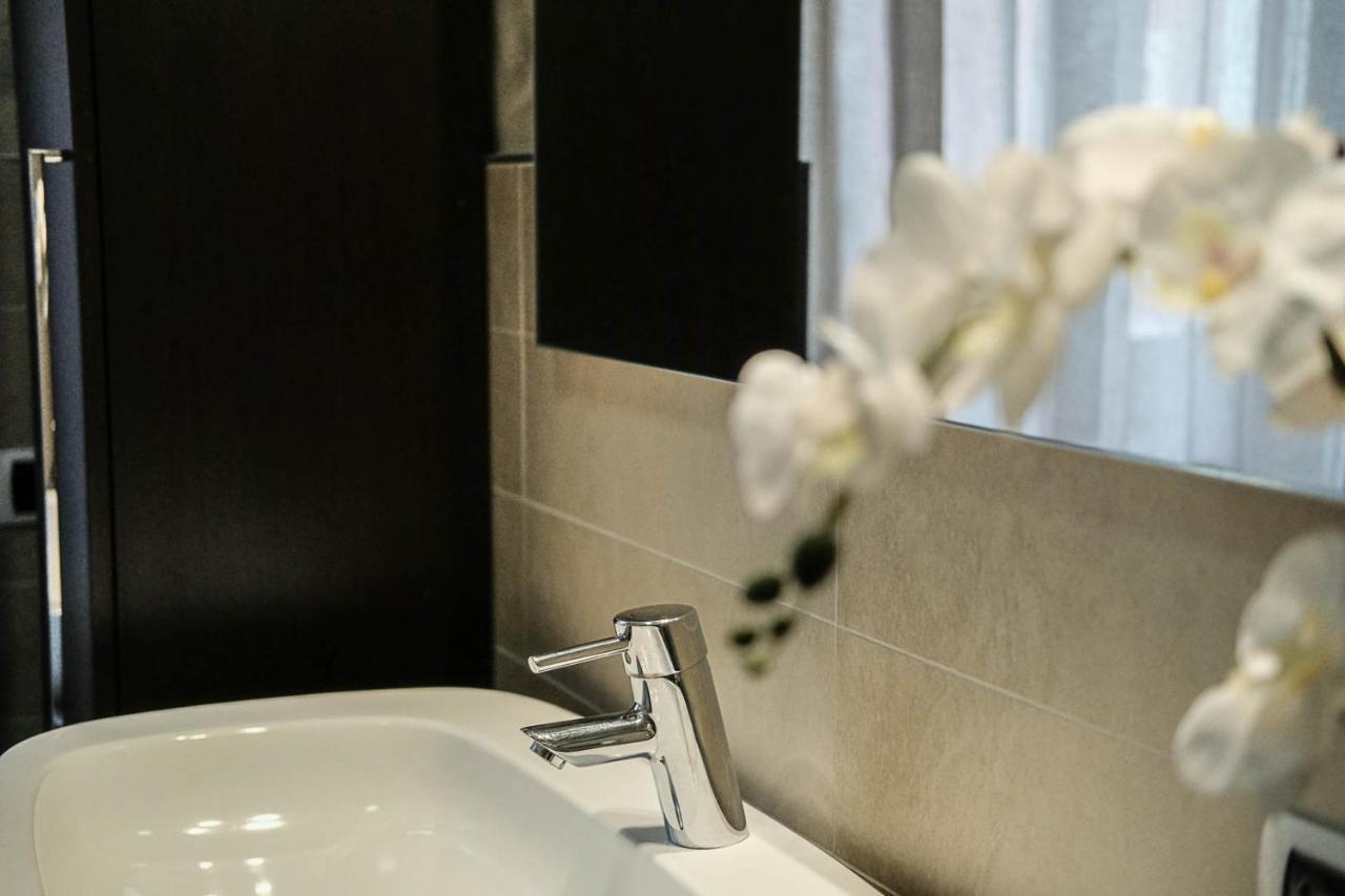 Verona Suites And Rooms Экстерьер фото